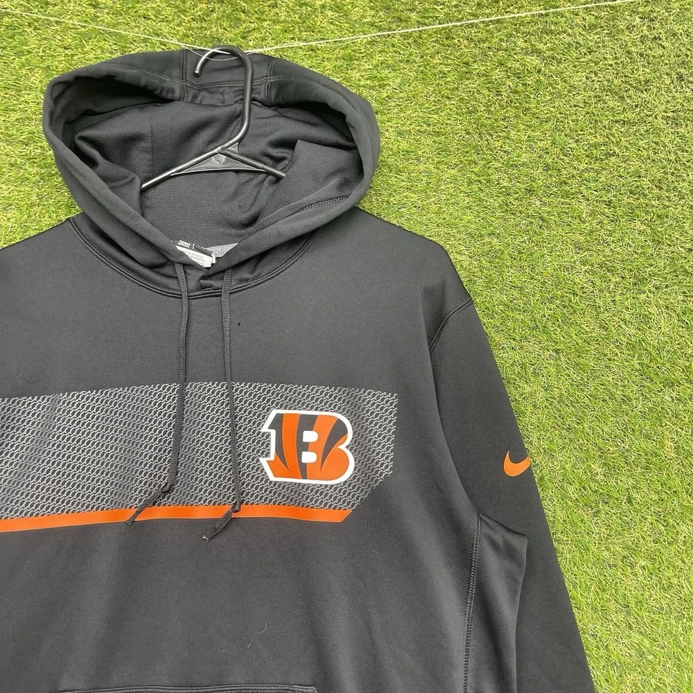 Chicago Bears Nike Hoodie Mens Medium Therma Fit Sweatshirt Fleece Swoosh Check